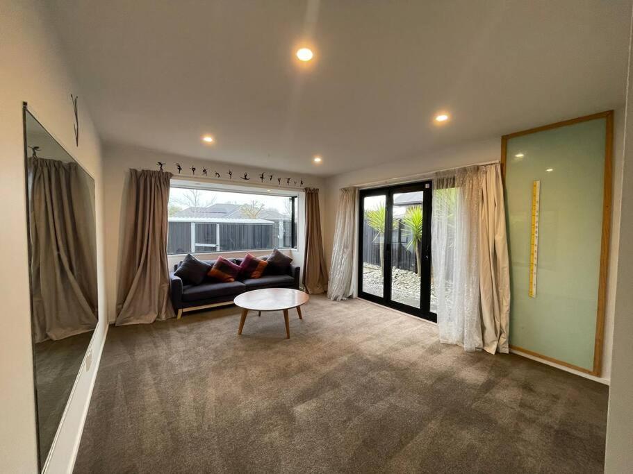 Spacious 4 Bed Family Home Christchurch Exterior foto